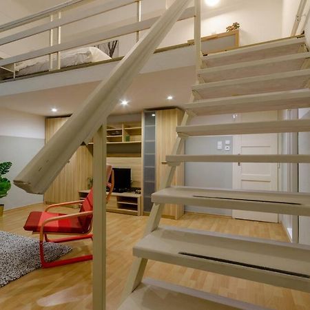 De Lux Studio Apartment In Historical Quarters Budapeşte Dış mekan fotoğraf