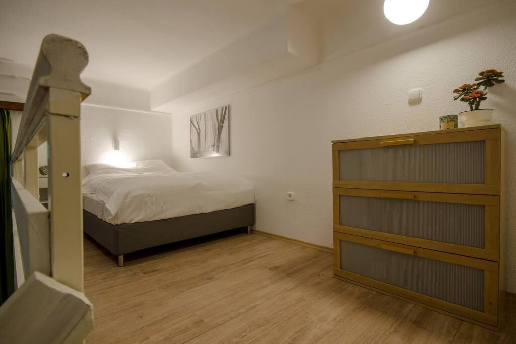 De Lux Studio Apartment In Historical Quarters Budapeşte Dış mekan fotoğraf